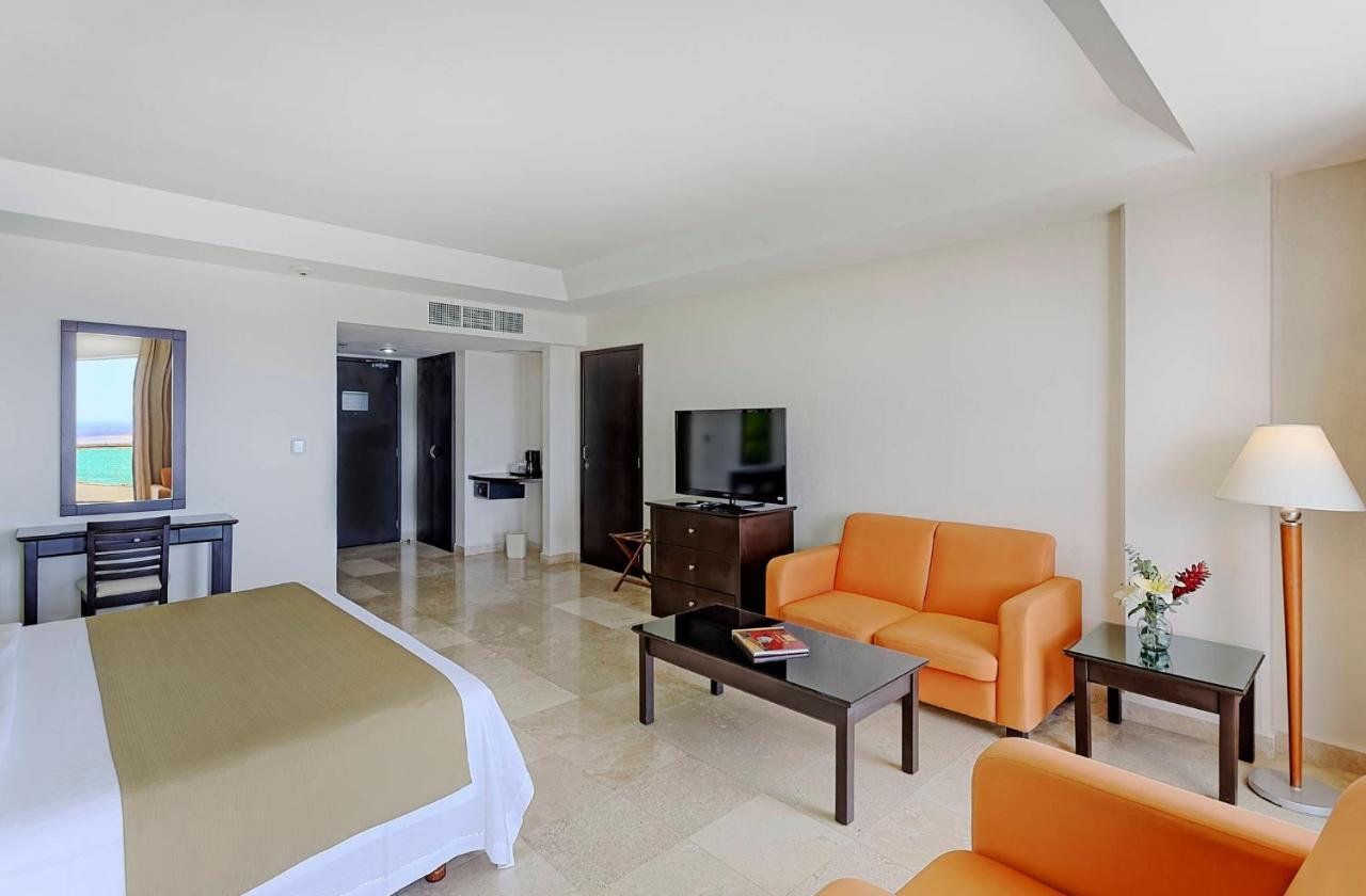 Holiday Inn Campeche By Ihg Екстериор снимка
