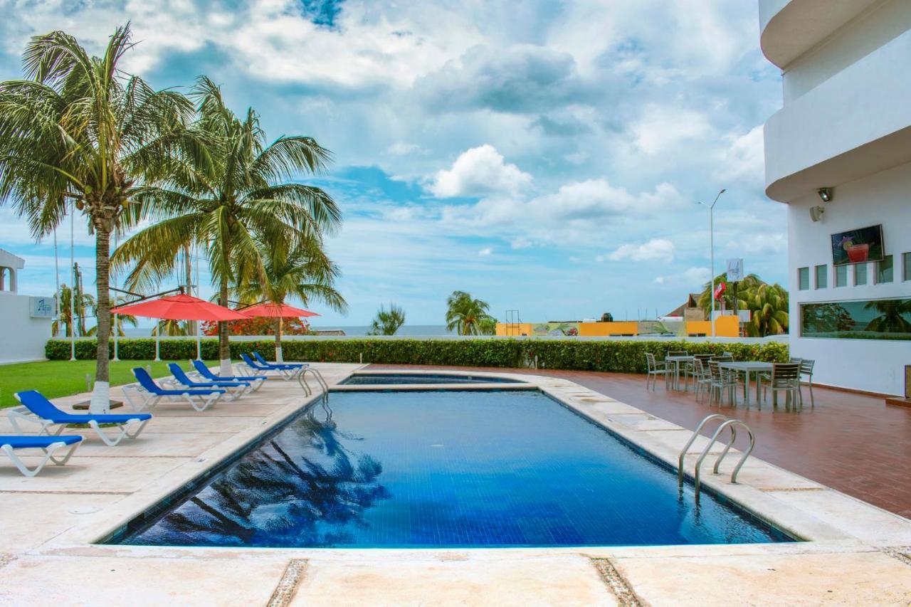 Holiday Inn Campeche By Ihg Екстериор снимка