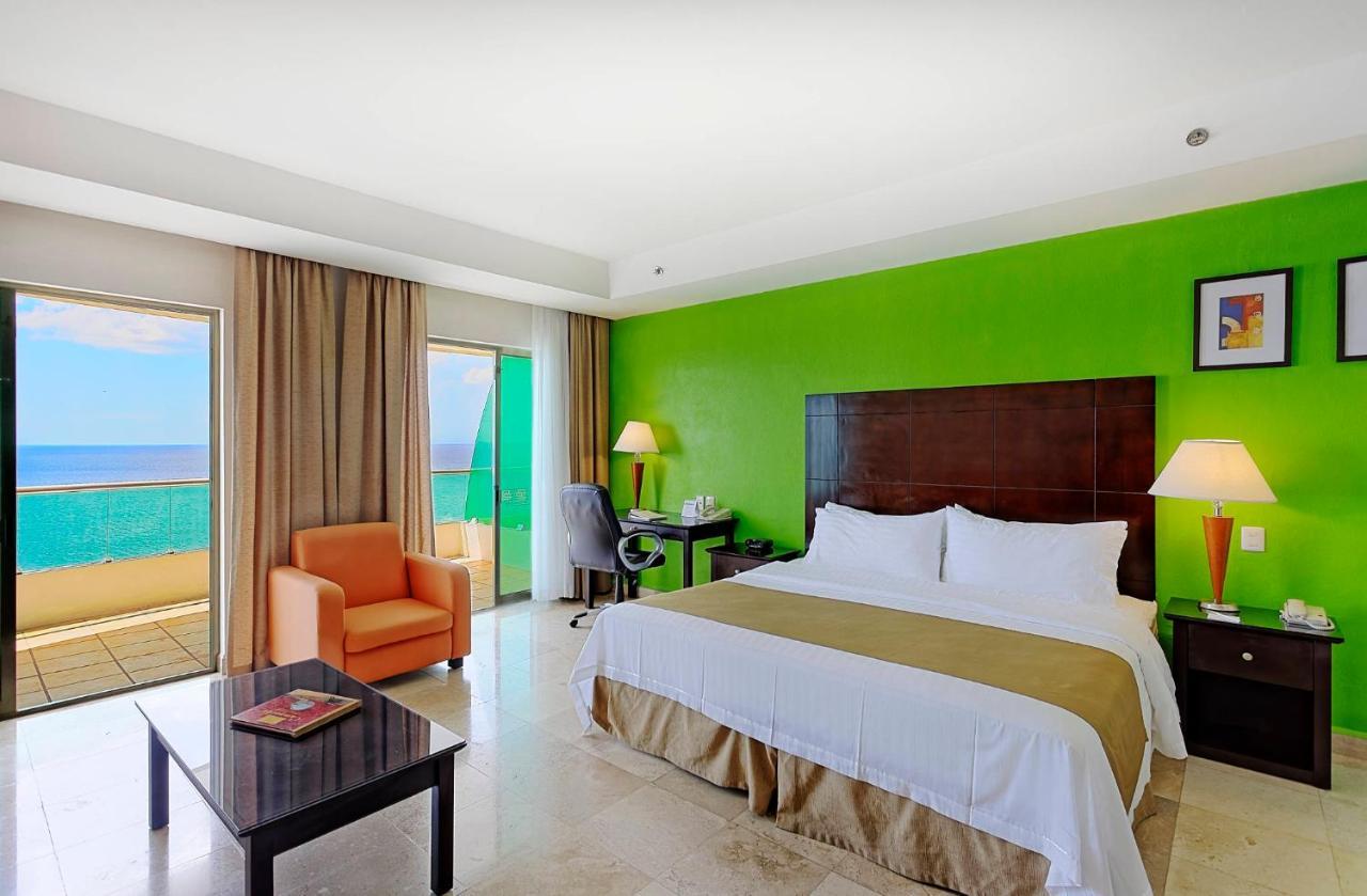 Holiday Inn Campeche By Ihg Екстериор снимка